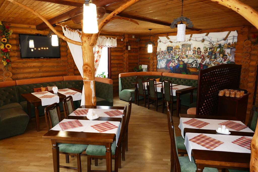 Hotel Комплекс Відпочинку Пампушка & Подушка Burlach'ya Balka Esterno foto