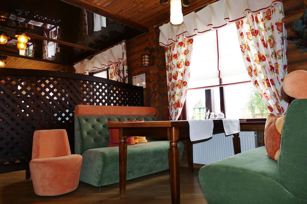 Hotel Комплекс Відпочинку Пампушка & Подушка Burlach'ya Balka Esterno foto