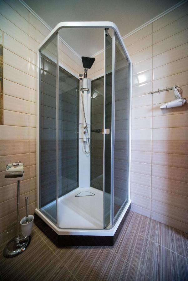 Hotel Комплекс Відпочинку Пампушка & Подушка Burlach'ya Balka Esterno foto