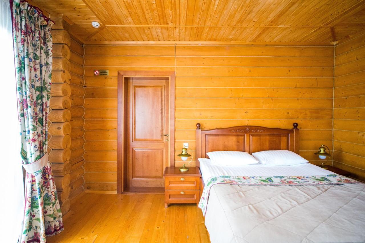 Hotel Комплекс Відпочинку Пампушка & Подушка Burlach'ya Balka Esterno foto