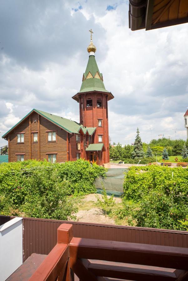 Hotel Комплекс Відпочинку Пампушка & Подушка Burlach'ya Balka Esterno foto