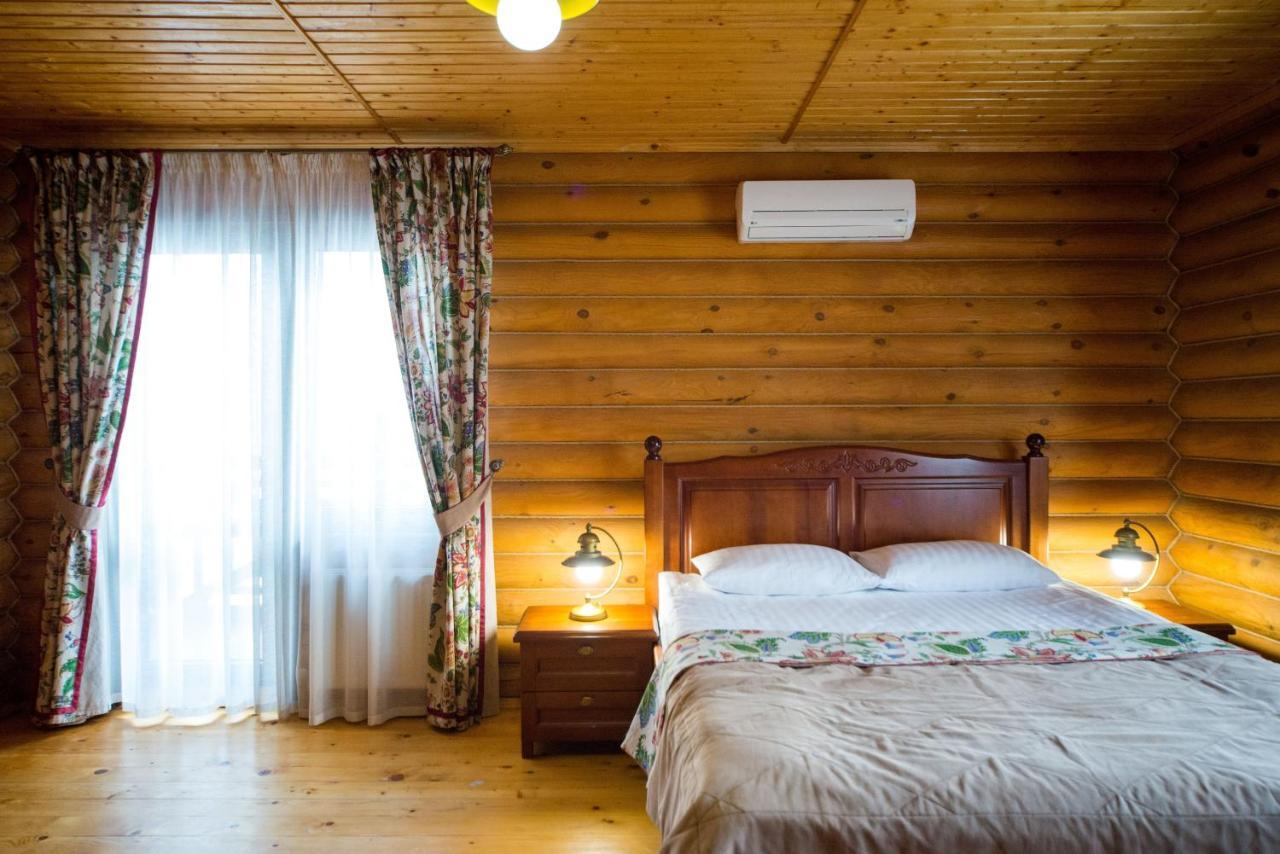 Hotel Комплекс Відпочинку Пампушка & Подушка Burlach'ya Balka Esterno foto
