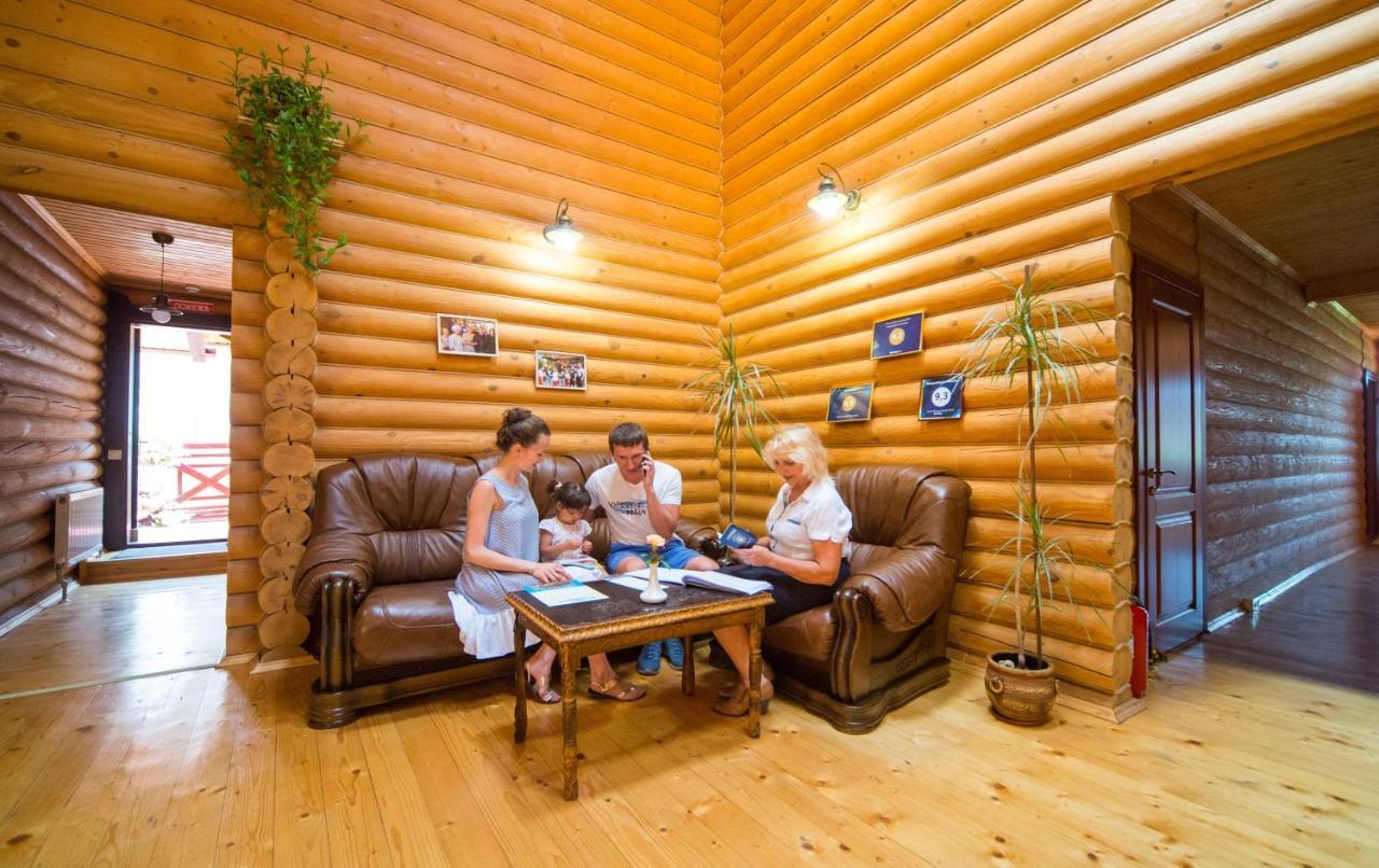 Hotel Комплекс Відпочинку Пампушка & Подушка Burlach'ya Balka Esterno foto