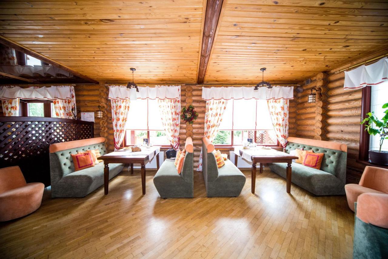 Hotel Комплекс Відпочинку Пампушка & Подушка Burlach'ya Balka Esterno foto