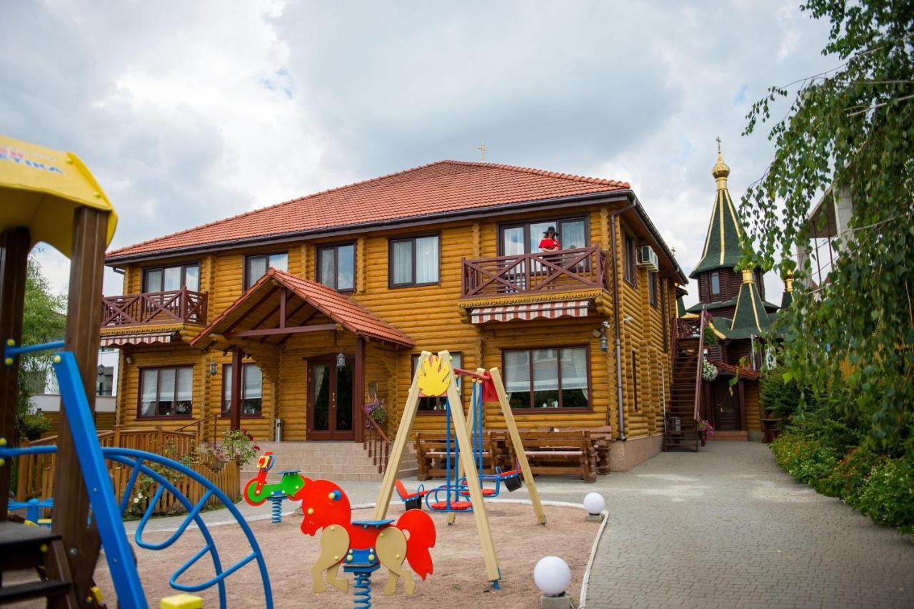 Hotel Комплекс Відпочинку Пампушка & Подушка Burlach'ya Balka Esterno foto